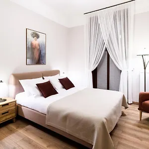  Aparthotel Arianska 16 By Nearto Pl